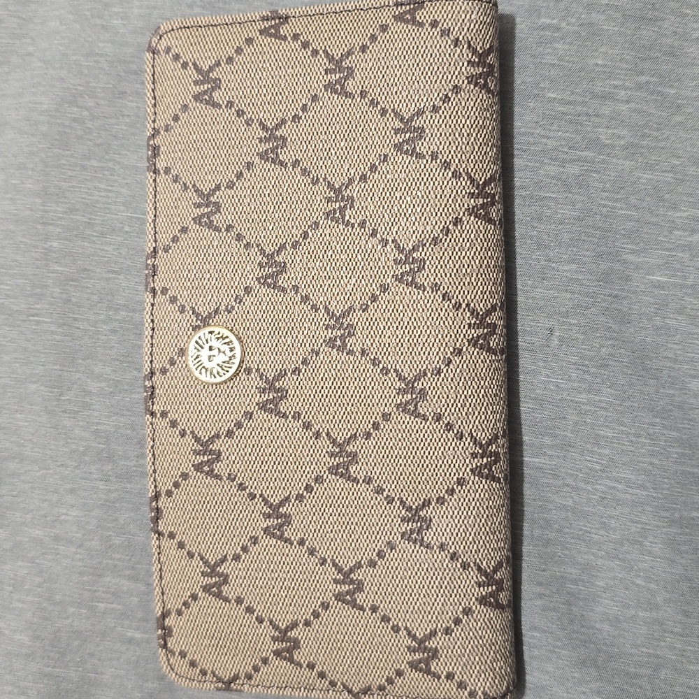 Anne Klein Slim Bifold Wallet